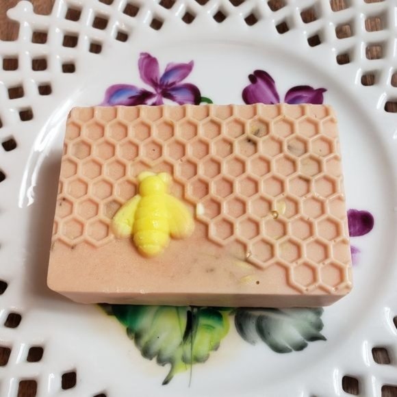 Hand Crafted by Serenity Style Stephenson Melt and Pour Soap Set of 3 Bars - Picture 4 of 15